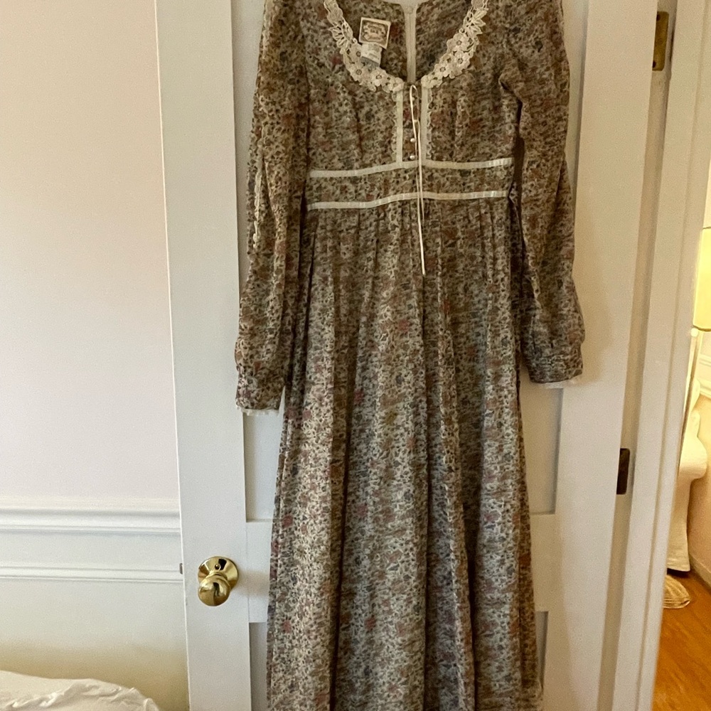 Gunne Sax Floral Long Sleeve Dress with Lace Trim